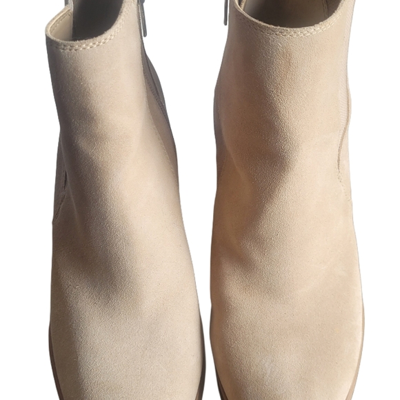 Vince Camuto Tan Ankle Bootie 10M - Picture 5 of 8